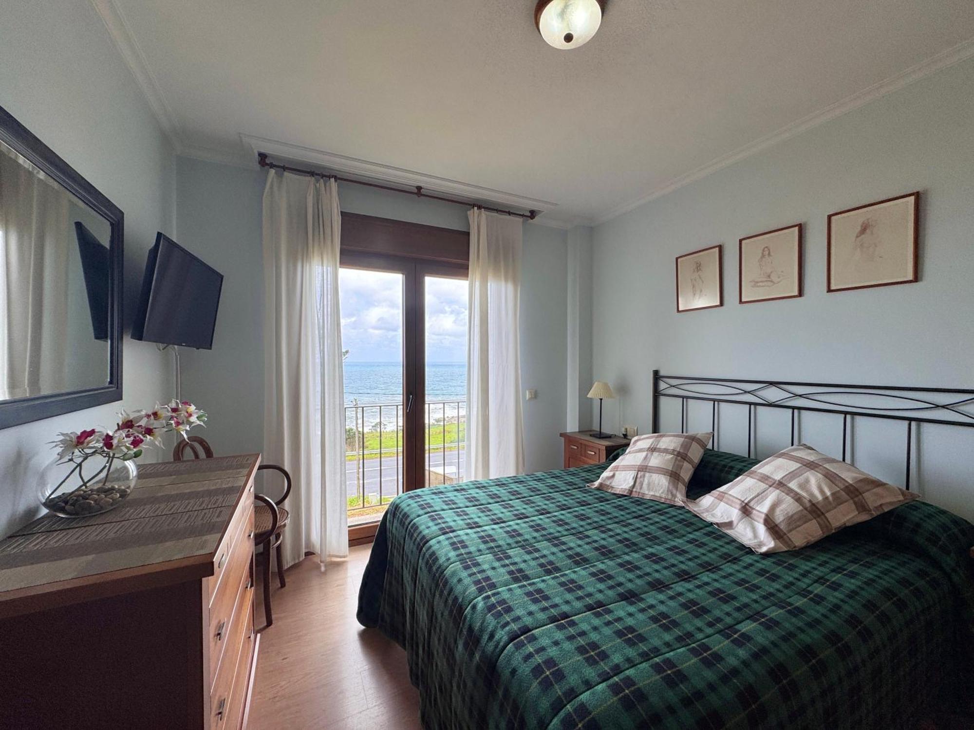 Rooms Peregrinos A Casa Alicia Rosal Exterior photo
